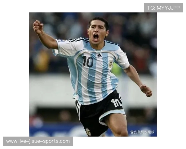 足球球星化身老者挑战极限 传奇足迹依旧留场上