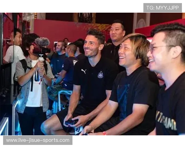 足球球星携手拜年活动回顾及影响分析 从2010年到